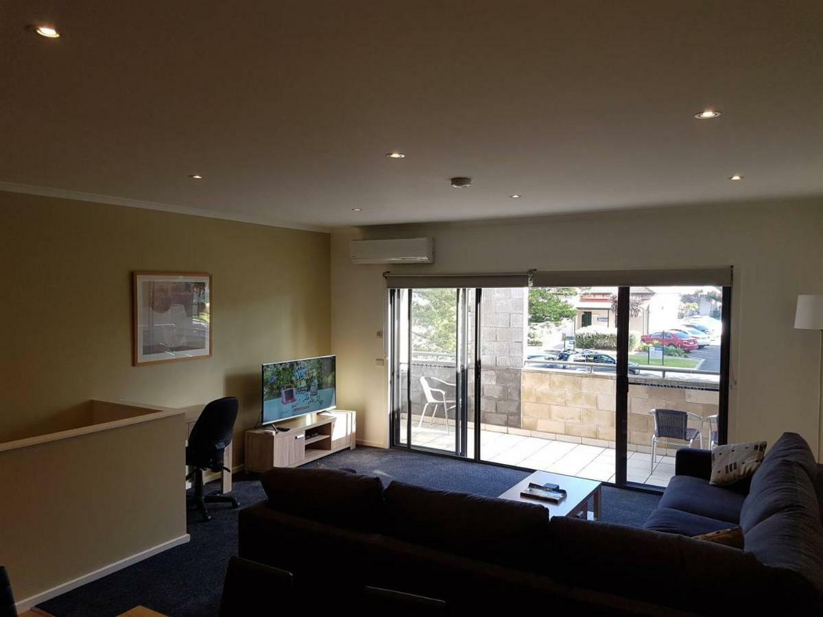 ווארנאמבול 22 Gillies Street Apartments מראה חיצוני תמונה
